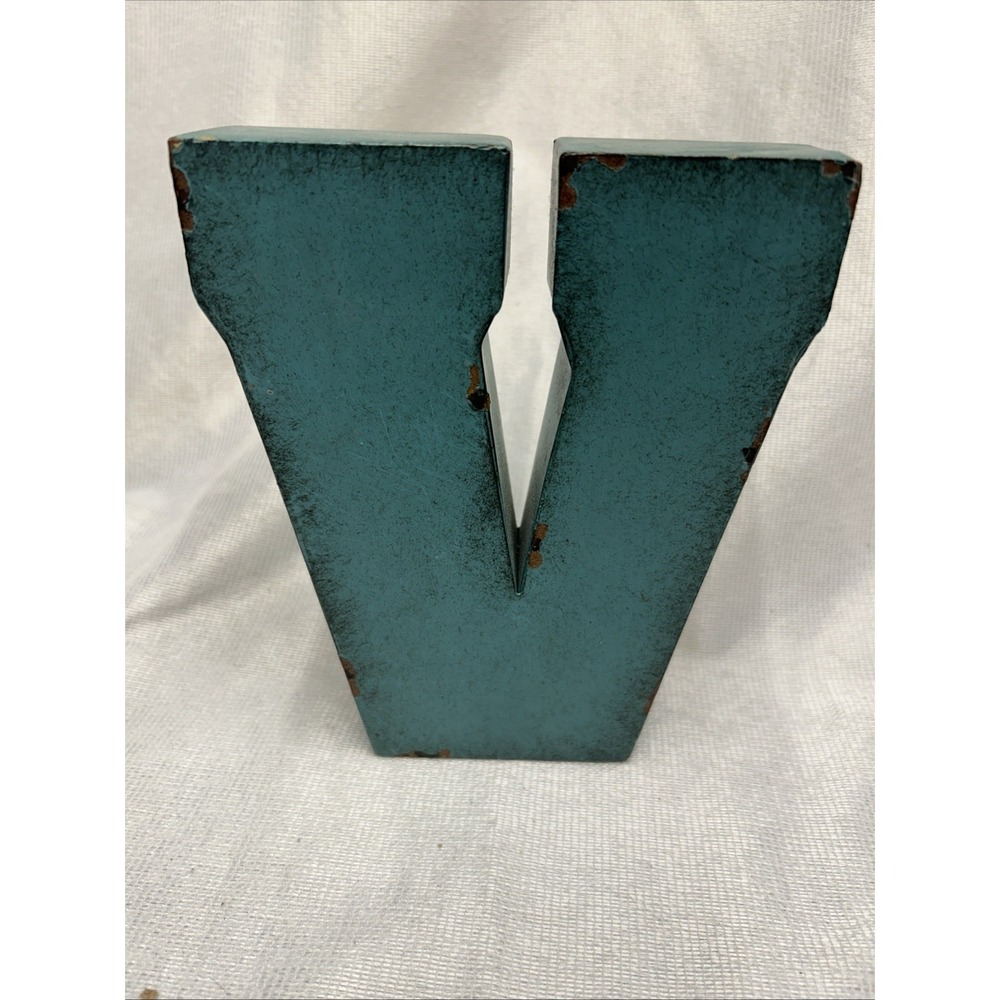 Rustic Farmhouse Distressed Turquoise Letter V Metal Industries Wall Decor